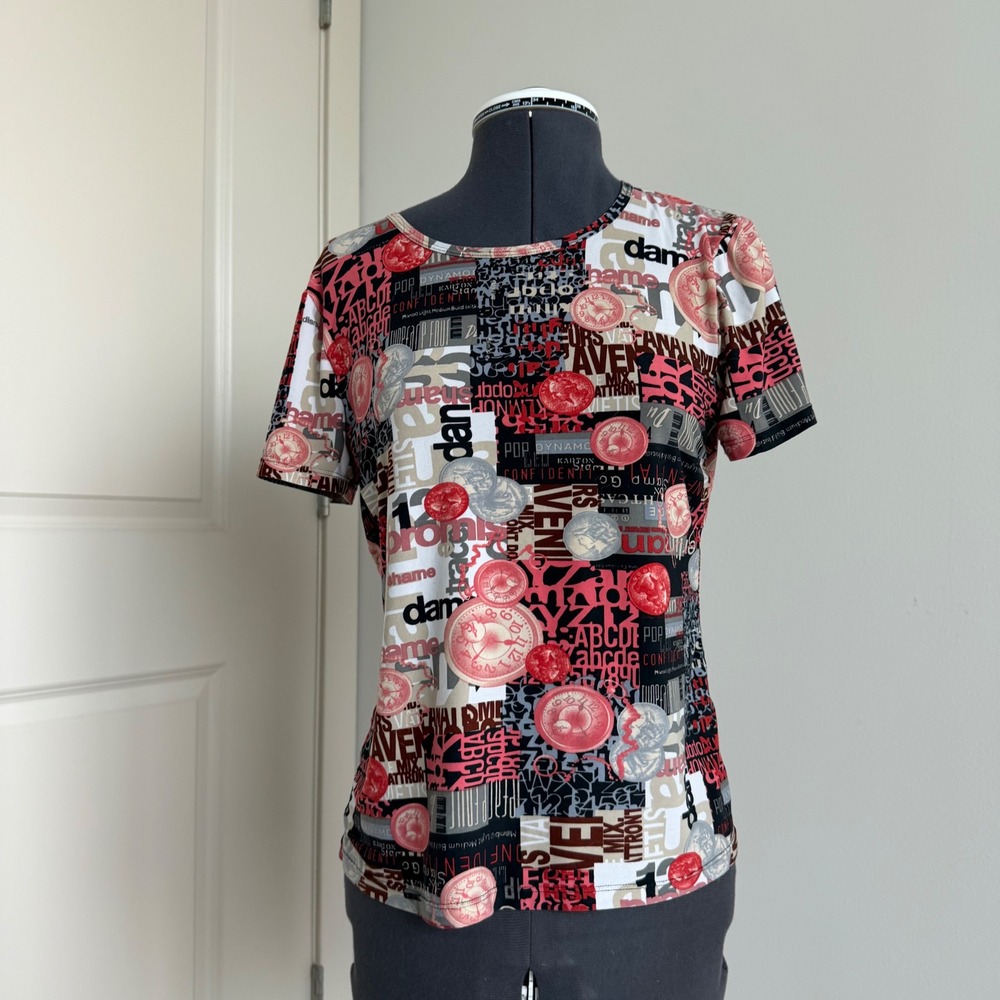 Vintage Y2K Allover Newspaper Print T-Shirt‎